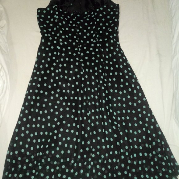 Dress - Picture 1 of 2